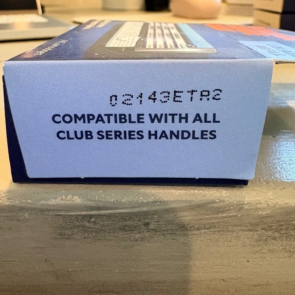 Dollar Shave Club Razor Refill Mens 4-Blade Blue Club Series NEW Grooming Care